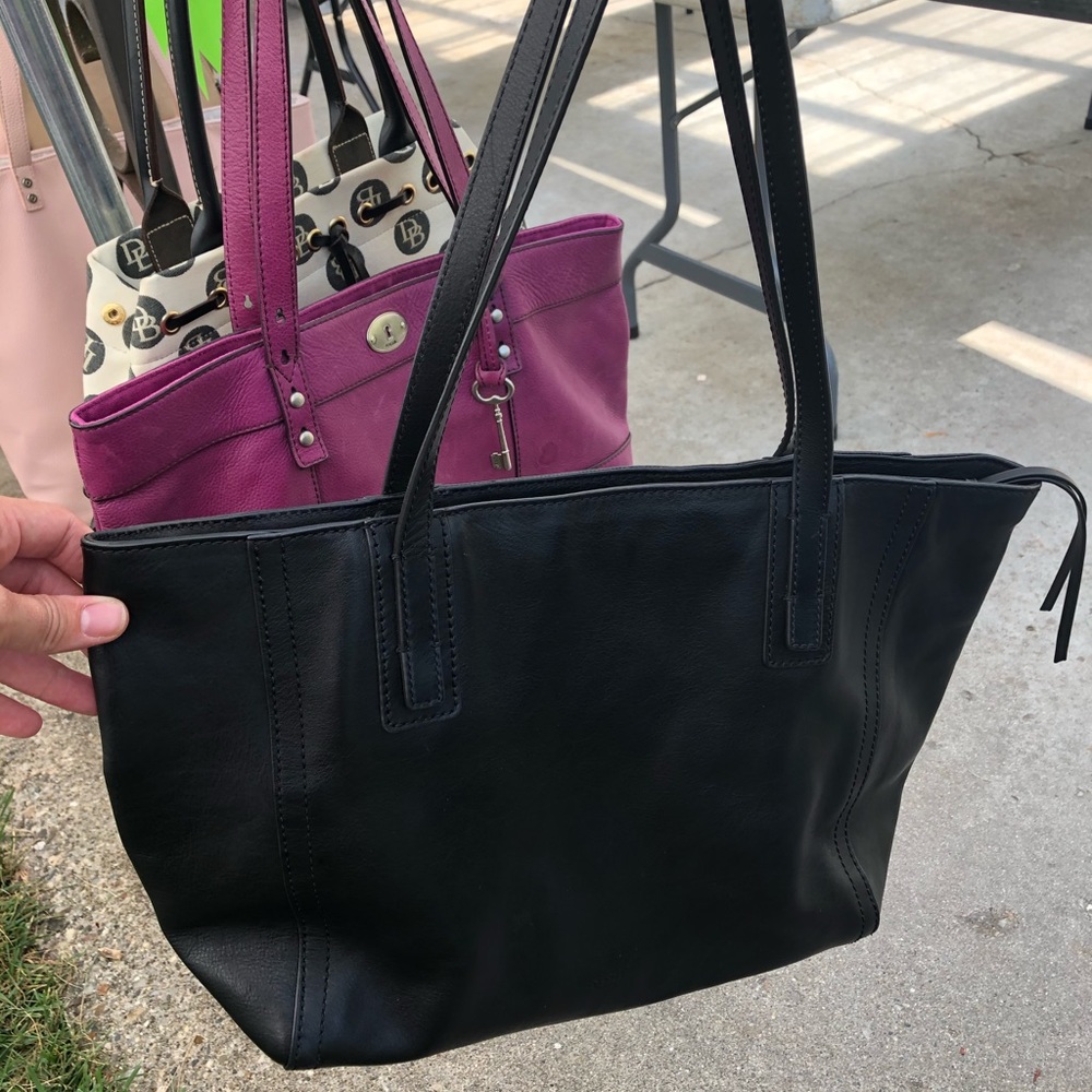 Fossil purse